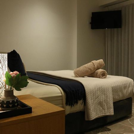 Broadbeach Stunner Modern And Central ゴールドコースト エクステリア 写真