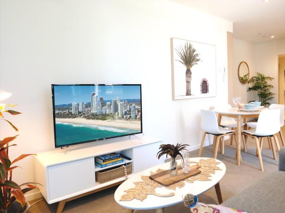 Broadbeach Stunner Modern And Central ゴールドコースト エクステリア 写真