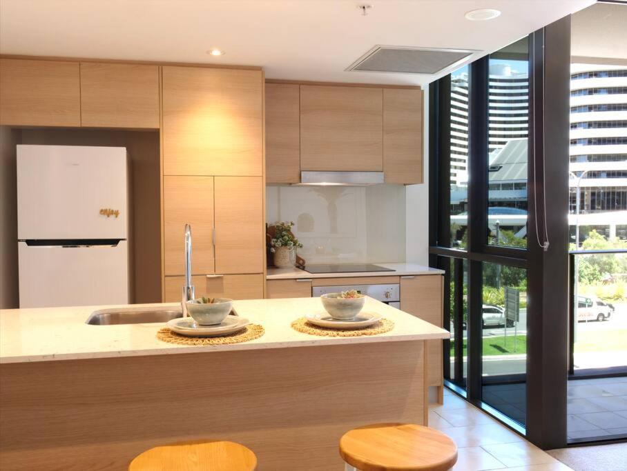 Broadbeach Stunner Modern And Central ゴールドコースト エクステリア 写真